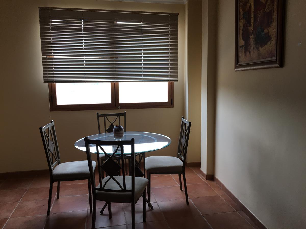 Hostal Meson Arboleas Bagian luar foto